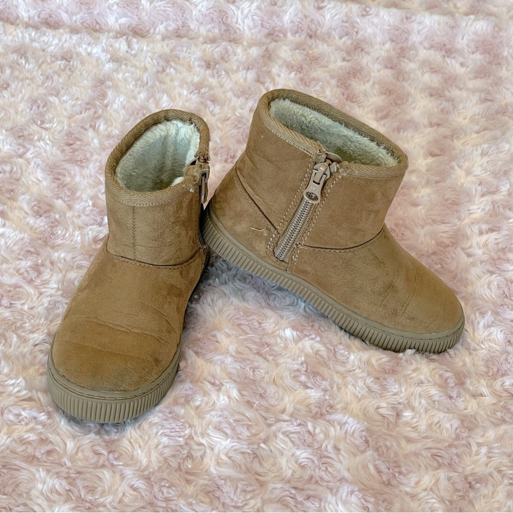 Girls Cat & Jack Arlo Tan Winter Boots